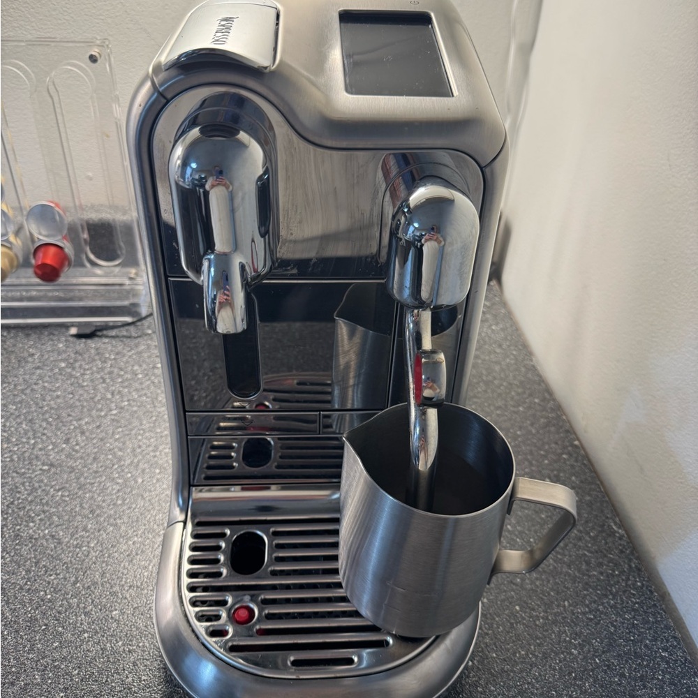Nespresso Creatista Pro Brushed Stainless Steel